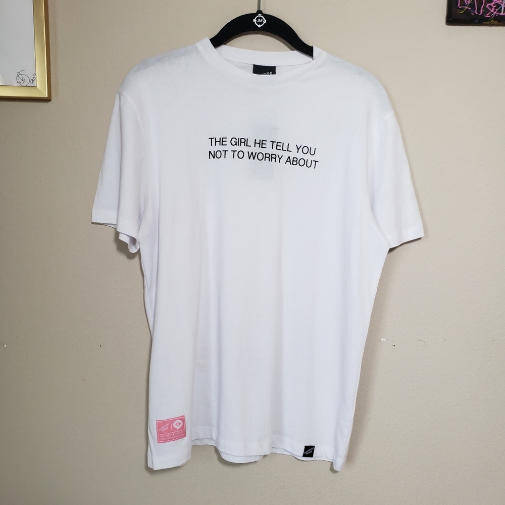 NWT Y2K style Illustrated People statement white t-shirt
